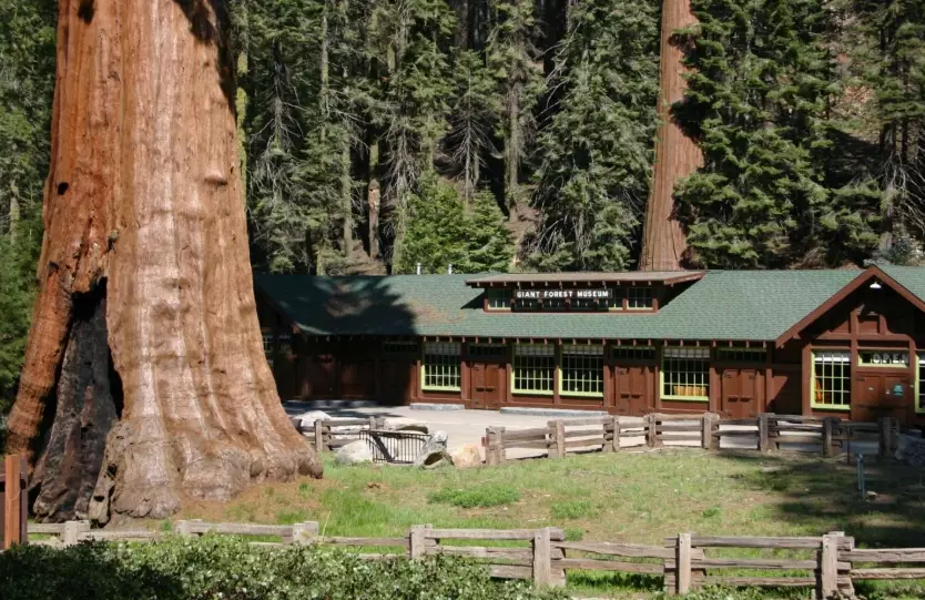 sequoia national park weather by month