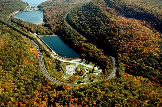 Horseshoe Curve: Why Is This Railroad Marvel So Famous?