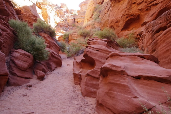 Water Holes Canyon vs Antelope Canyon