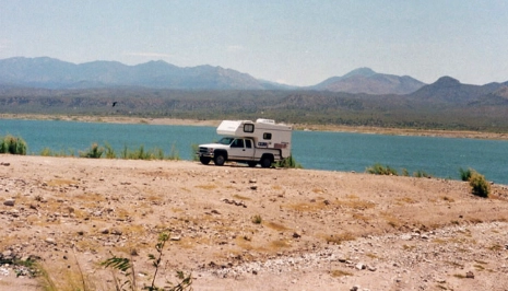 where is San Carlos Lake