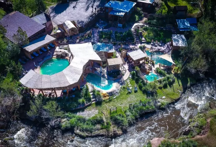 how far is jemez springs from albuquerque