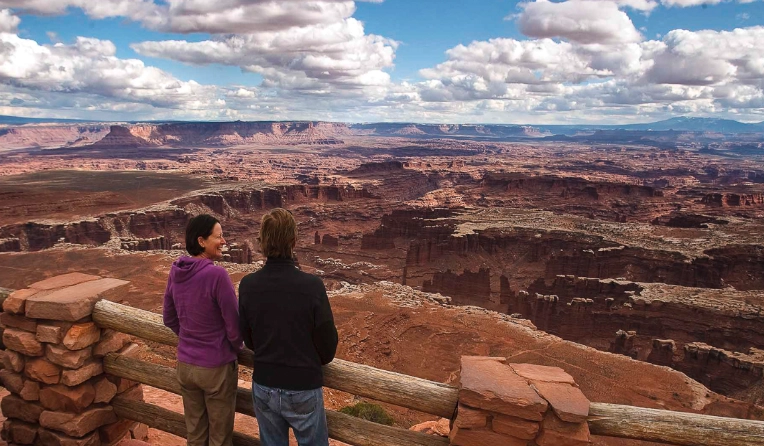 Grand View Point Overlook