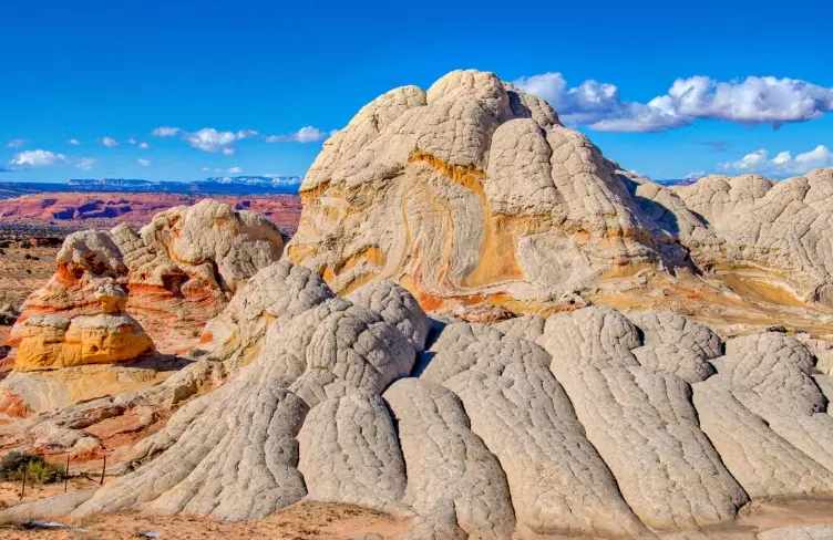 Vermilion Cliffs driving