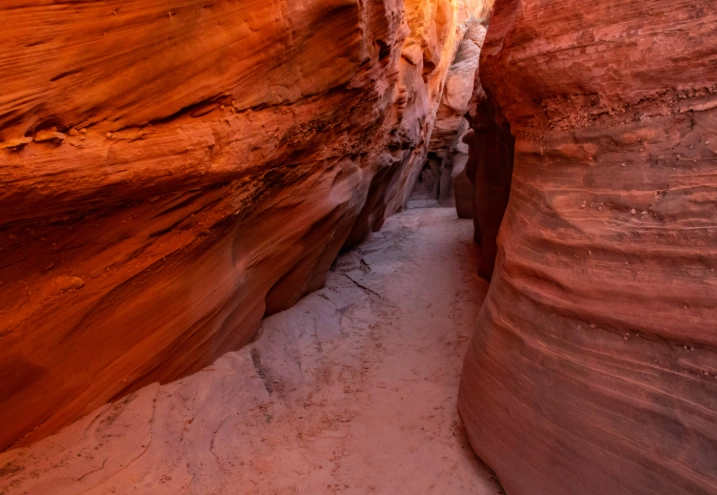 Waterhole canyon arizona hike