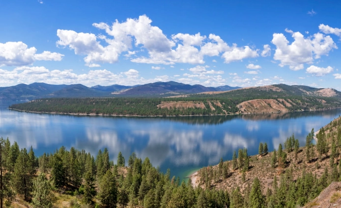 Is Lake Roosevelt safe to swim