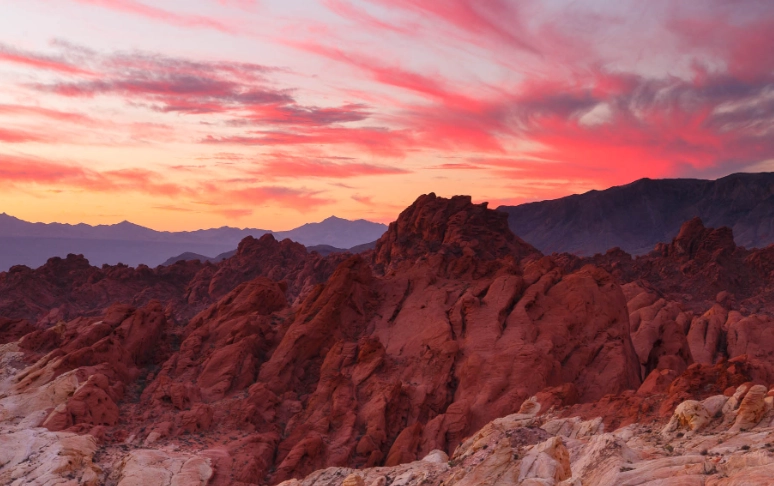 Valley of Fire hiking
