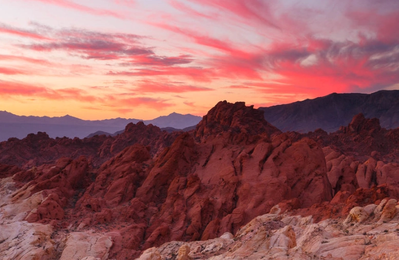 Valley of Fire vs canyon