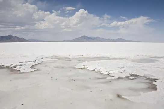 Iran salt desert tour