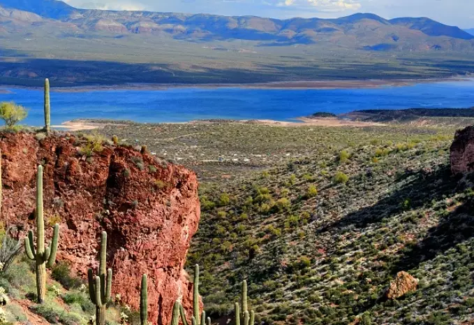 Roosevelt Lake fishing Roosevelt Lake fishing