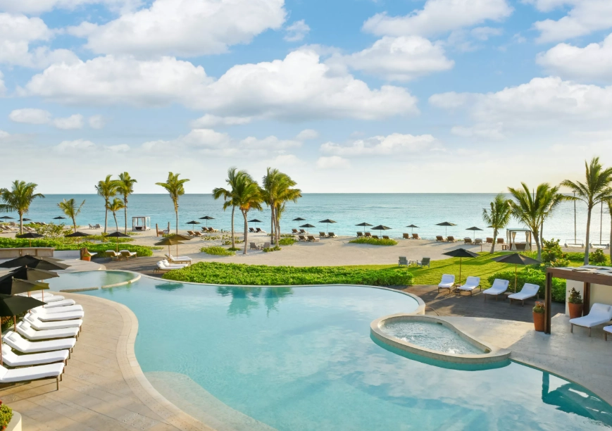 luxury beachfront resorts