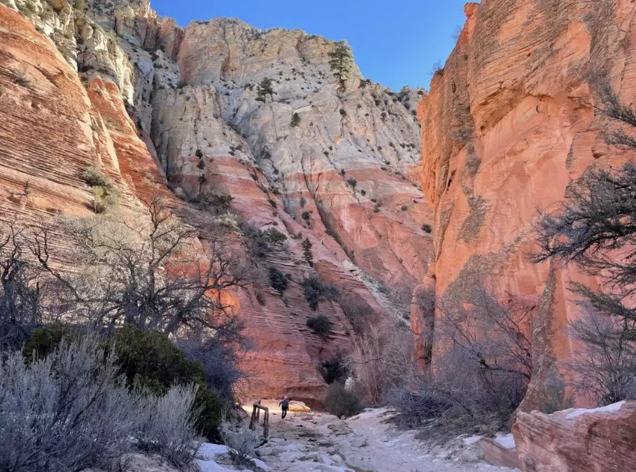 Red Hollow slot canyon hiking