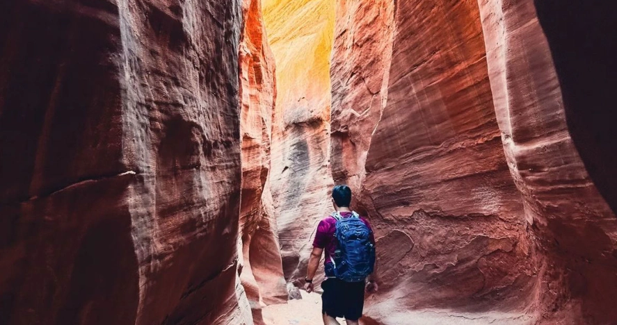 how long to hike antelope canyon