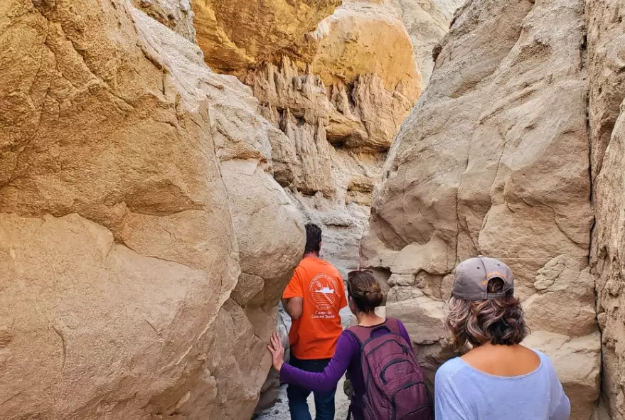 how long to hike antelope canyon