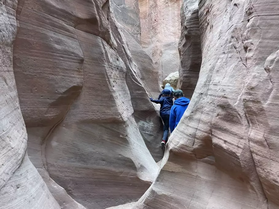 Red Hollow slot canyon photography