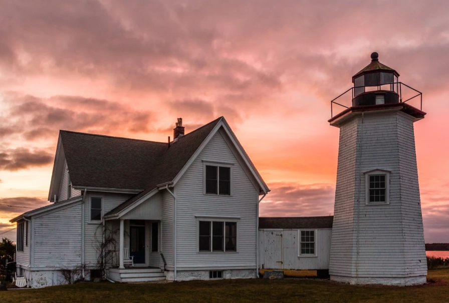 lighthouse hotel